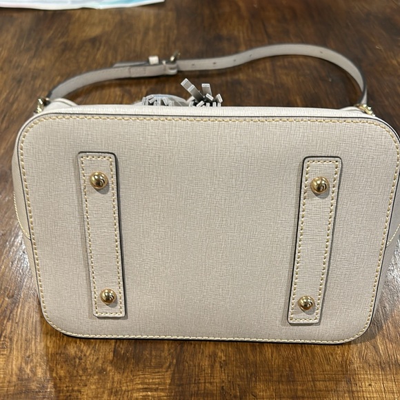 NWOT winter white Dooney and Burke - Picture 3 of 10
